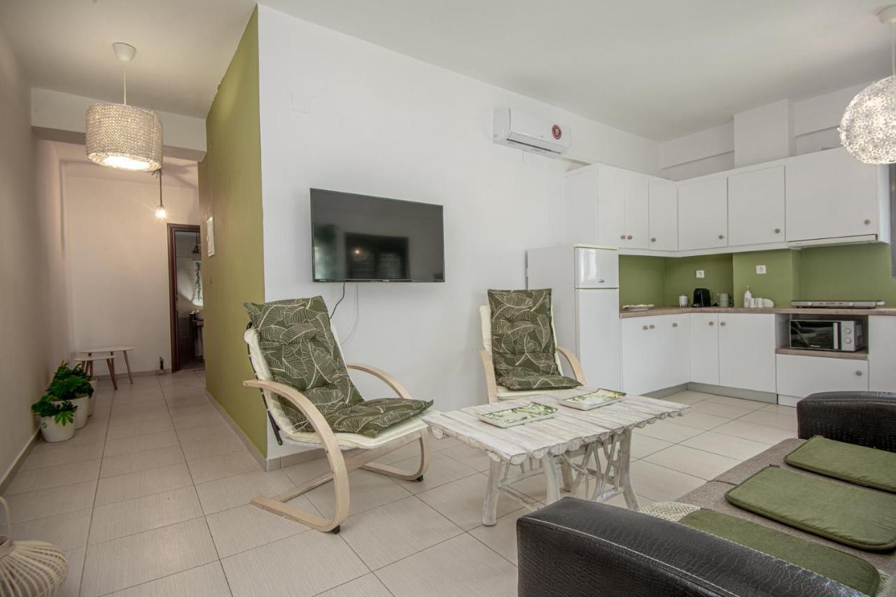 Chrisambelos Apartments อิสตรอน ภายนอก รูปภาพ