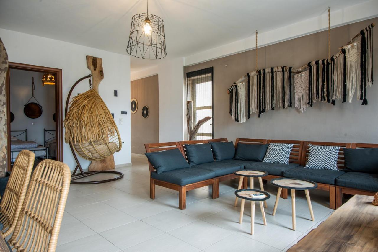 Chrisambelos Apartments อิสตรอน ภายนอก รูปภาพ