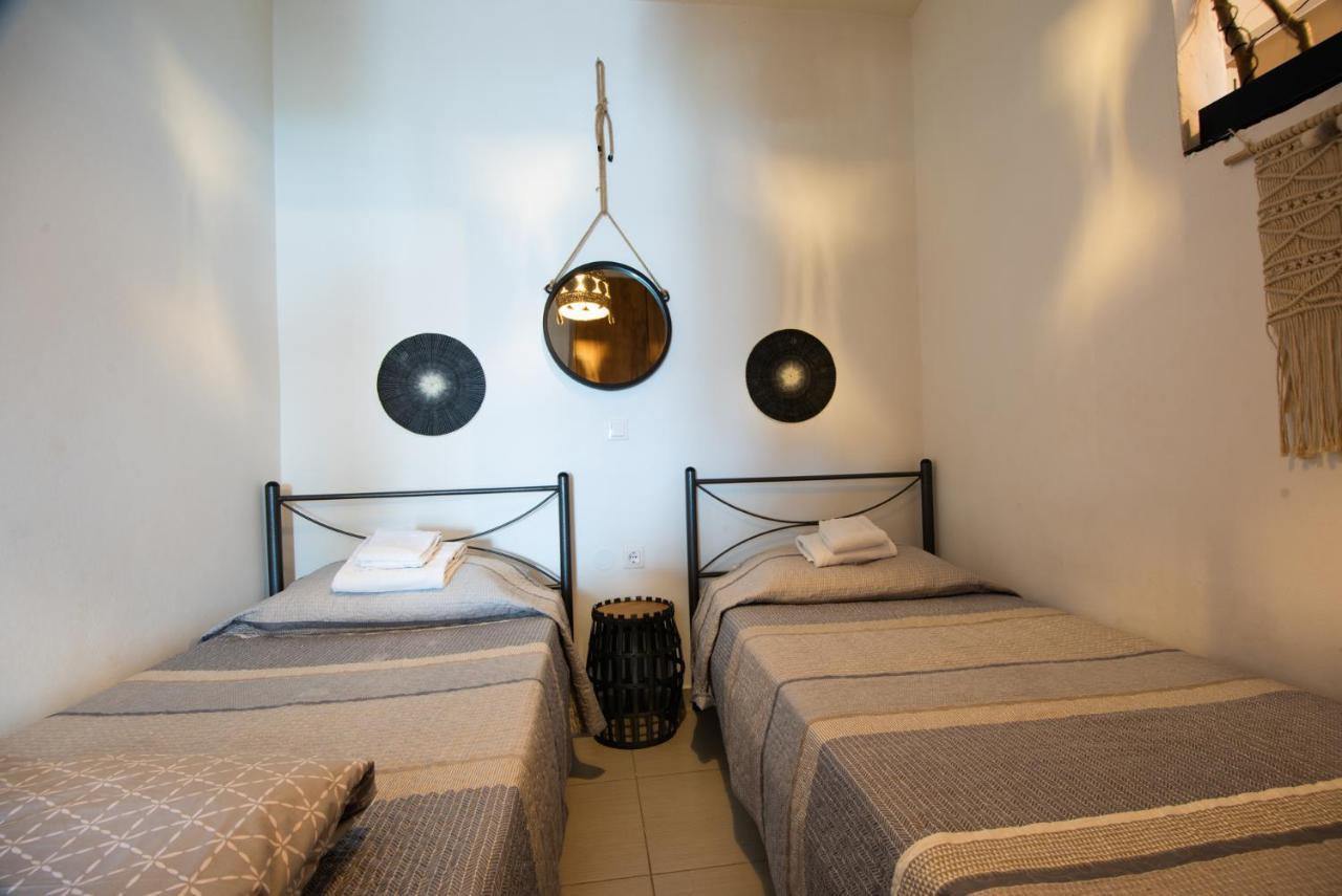 Chrisambelos Apartments อิสตรอน ภายนอก รูปภาพ
